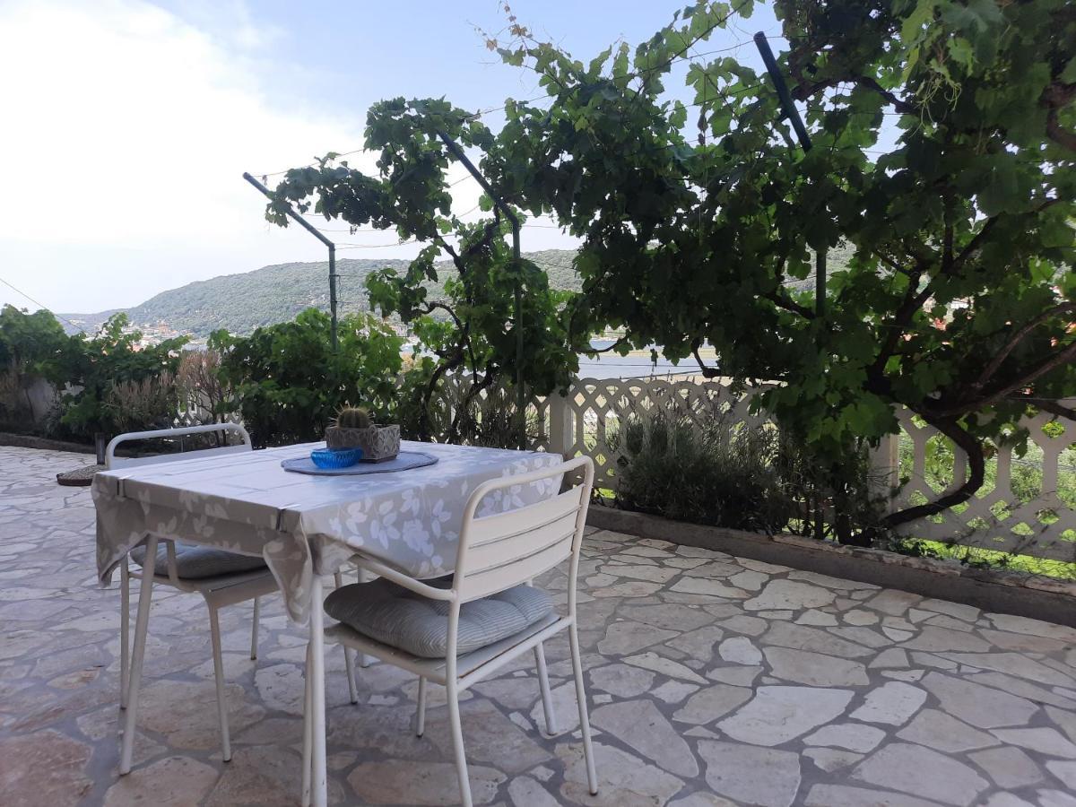 Marovito Διαμέρισμα Supetarska Draga Εξωτερικό φωτογραφία