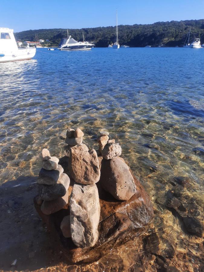 Marovito Διαμέρισμα Supetarska Draga Εξωτερικό φωτογραφία